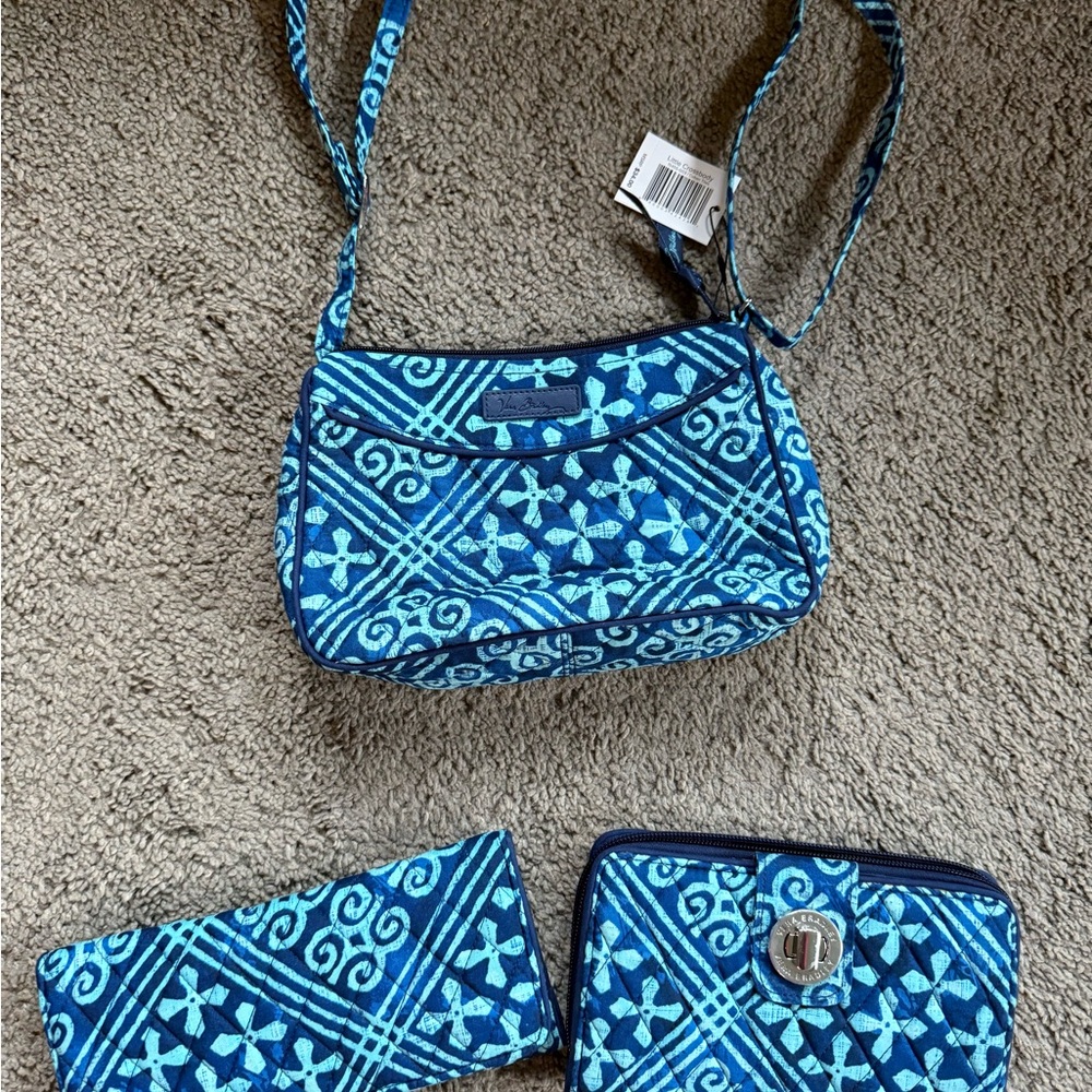 Vera Bradley Quilted Blue Crossbody Bag with Geometric Floral Design